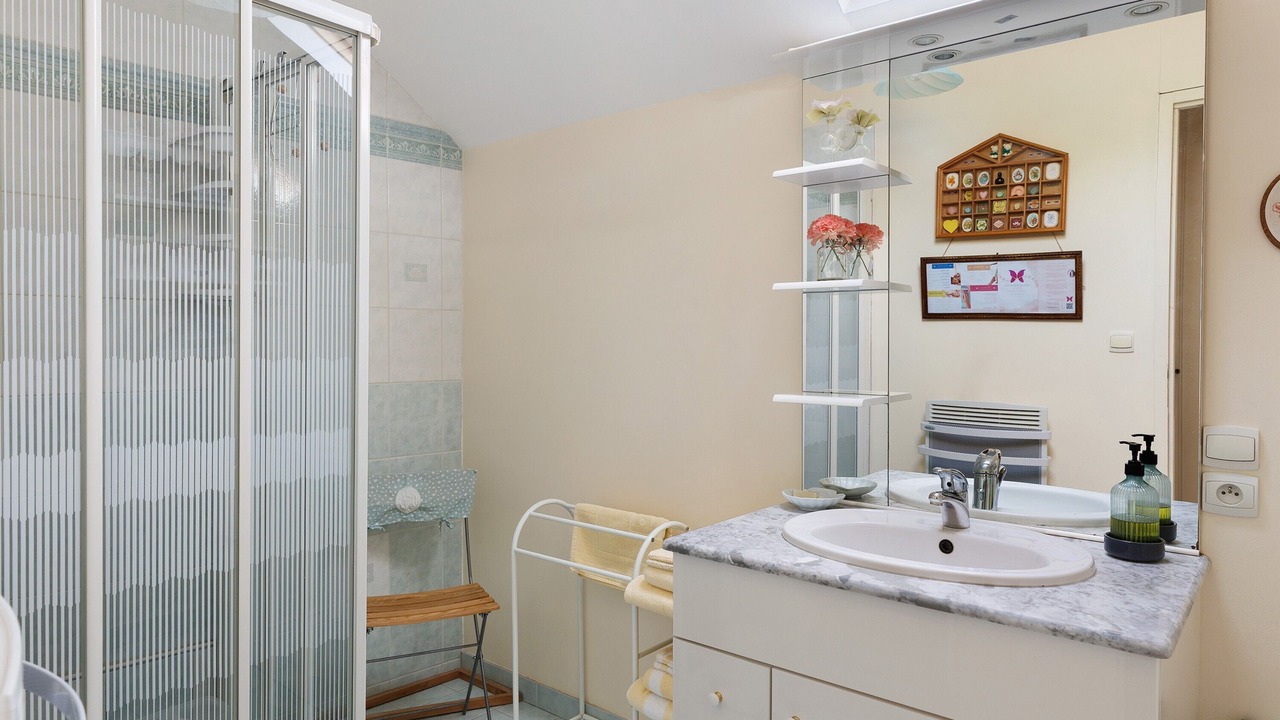 Photo of Bathroom in Montreuil-Bellay