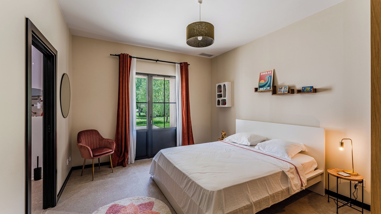 Photo of Bedroom in Gaillan-en-Medoc