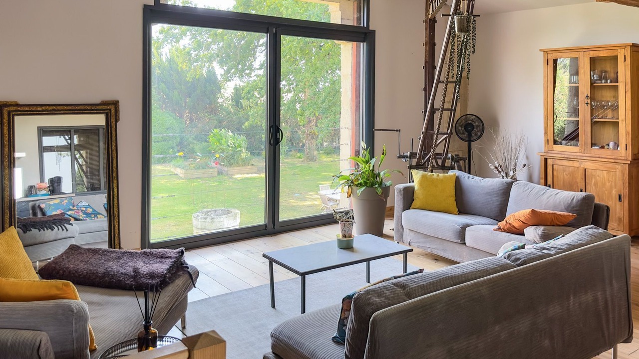 Photo of Livingroom in Saint-Christoly-Medoc