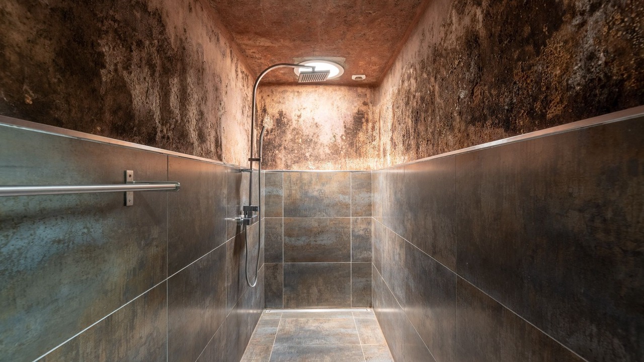 Photo of Bathroom in Saint-Christoly-Medoc