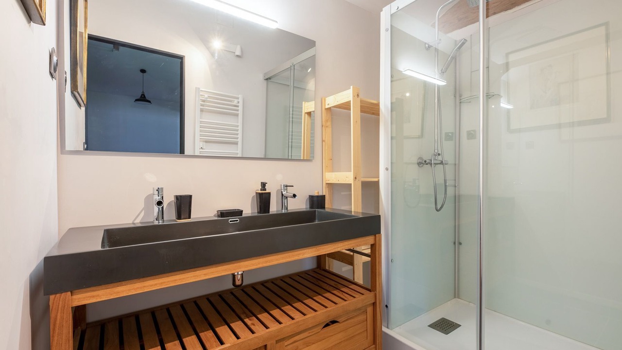 Photo of Bathroom in Saint-Christoly-Medoc