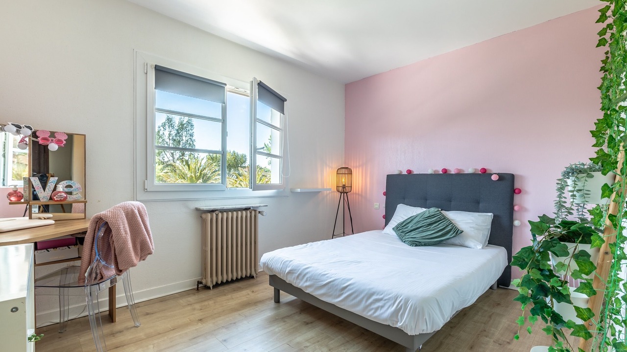 Photo of Bedroom in Arbonne