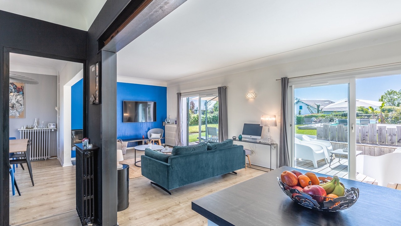 Photo of Livingroom in Arbonne