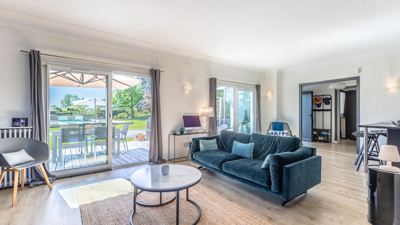 Photo of Livingroom in Arbonne