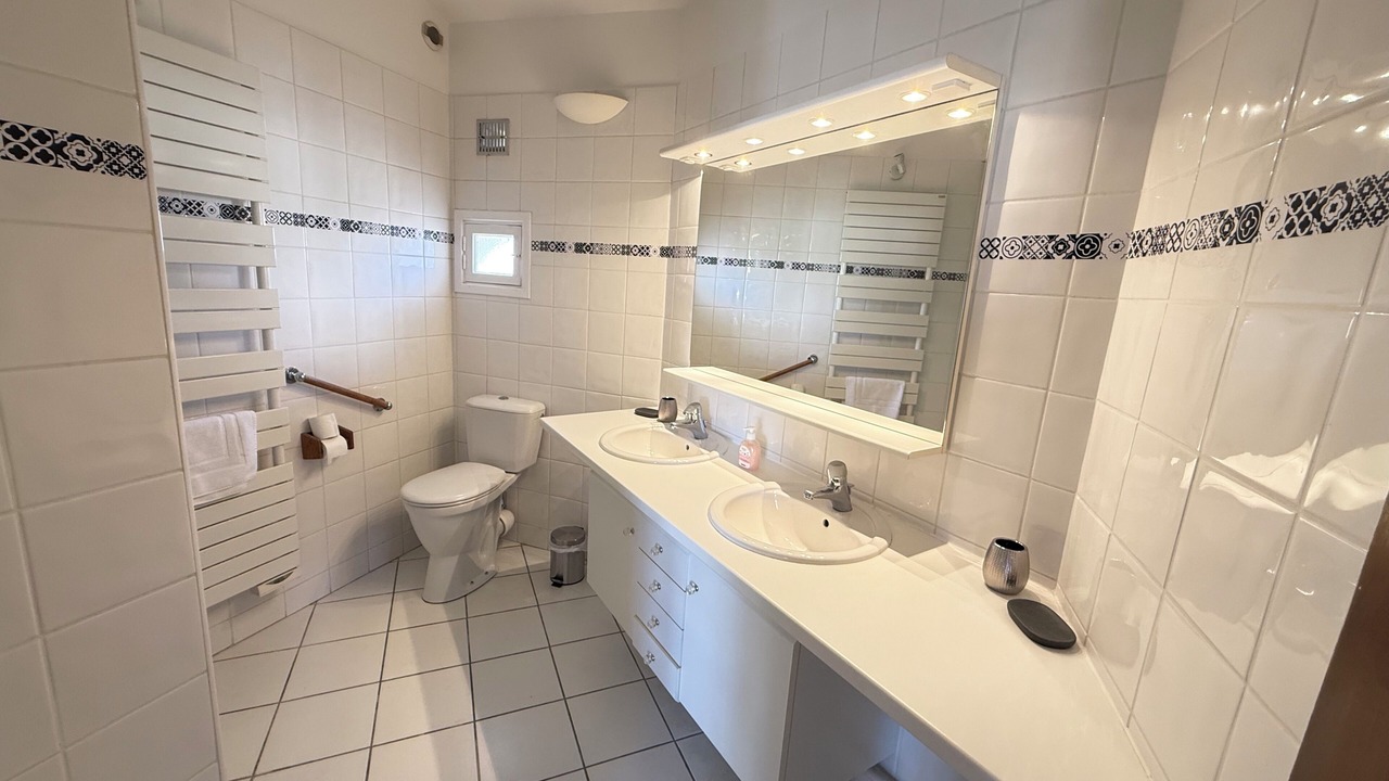 Photo of Bathroom in Port Grimaud