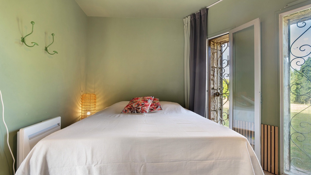 Photo of Bedroom in Tombeboeuf