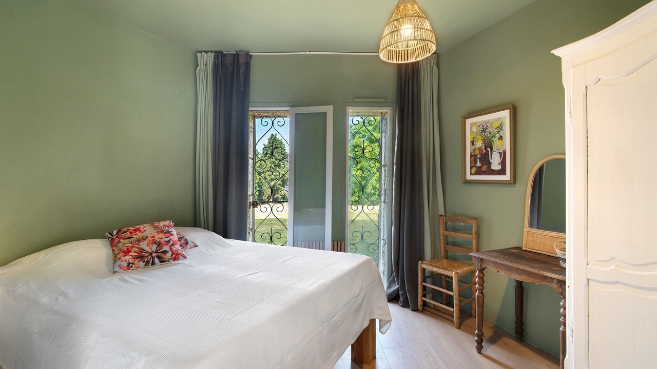 Photo of Bedroom in Tombeboeuf
