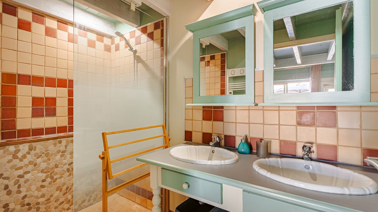 Photo of Bathroom in La Jarrie