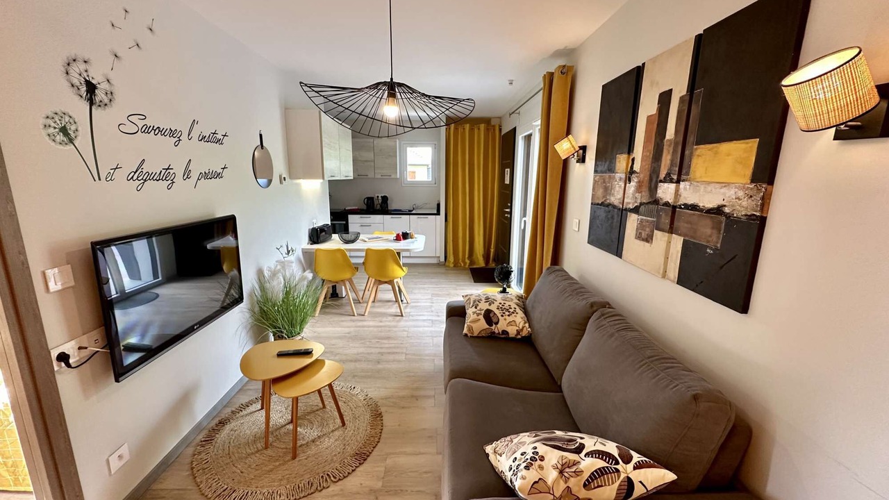 Photo of Livingroom in Drumettaz-Clarafond