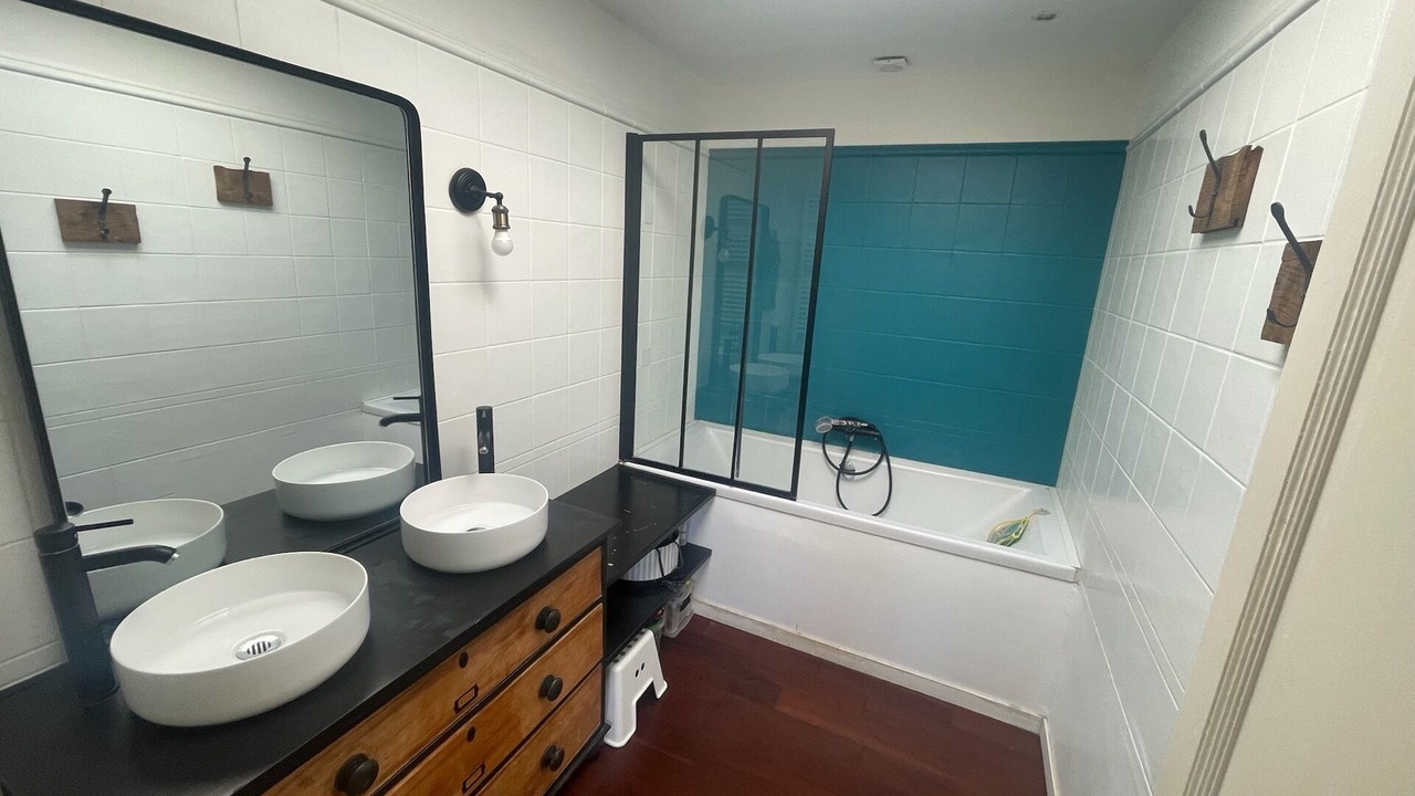 Photo of Bathroom in La Jarrie