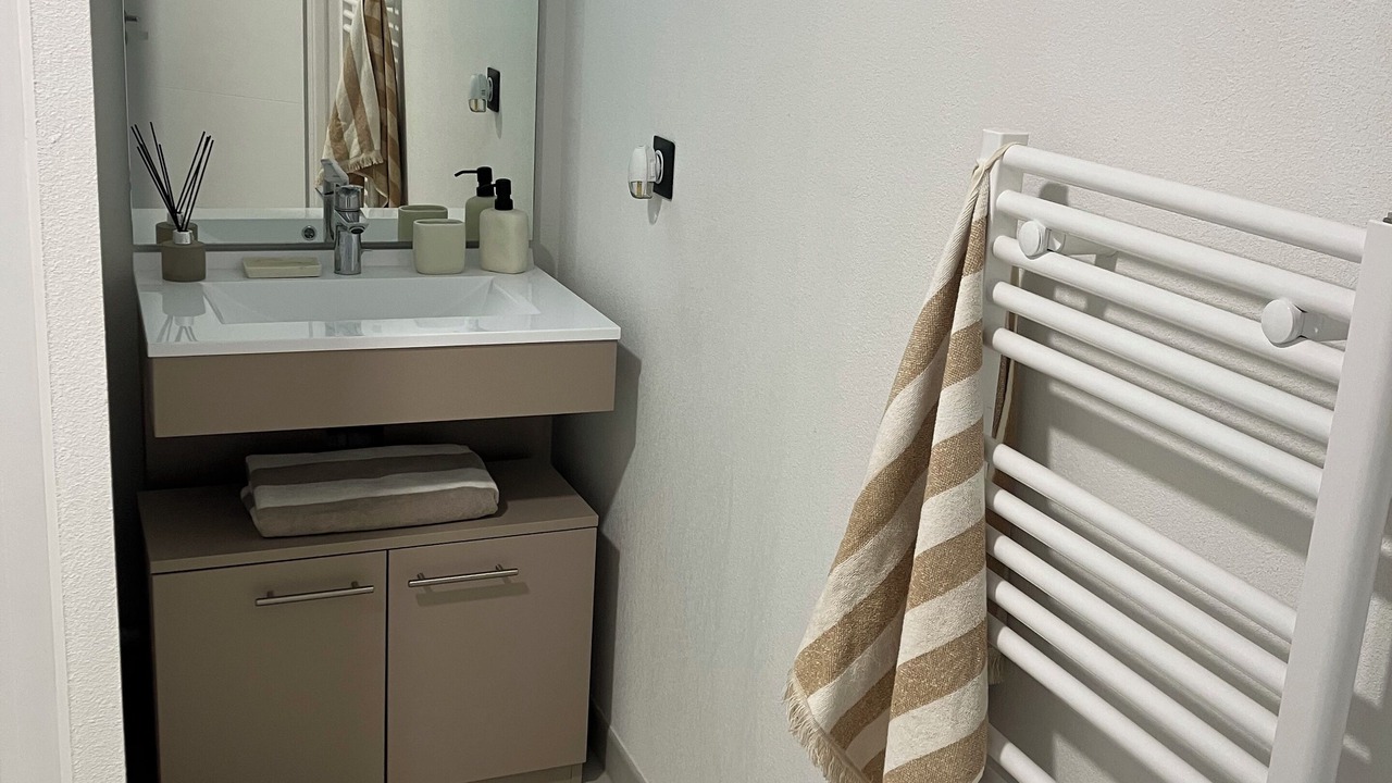 Photo of Bathroom in La Jarrie