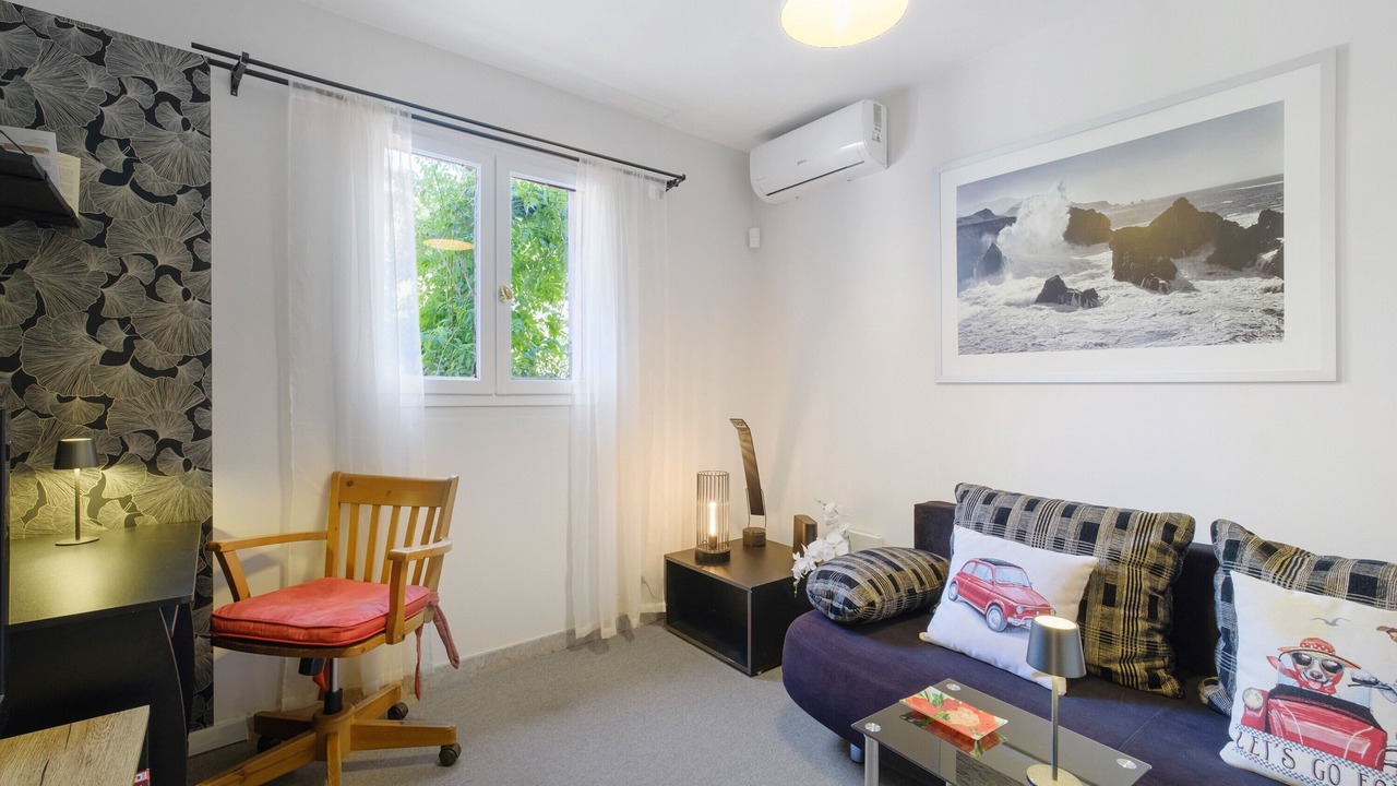 Photo of Livingroom in Valbonne