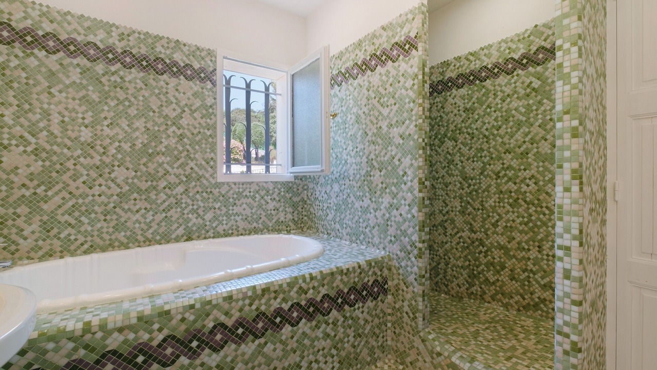 Photo of Bathroom in Valbonne