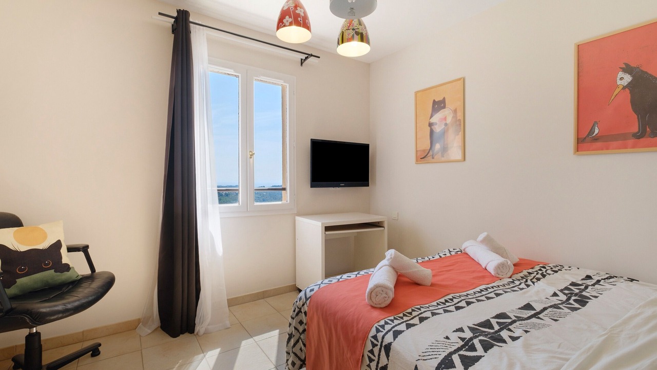 Photo of Bedroom in Valbonne