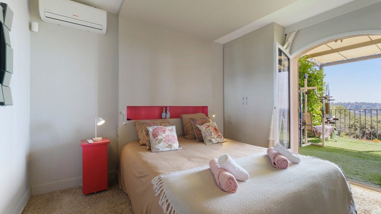 Photo of Bedroom in Valbonne