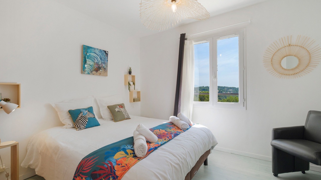 Photo of Bedroom in Valbonne