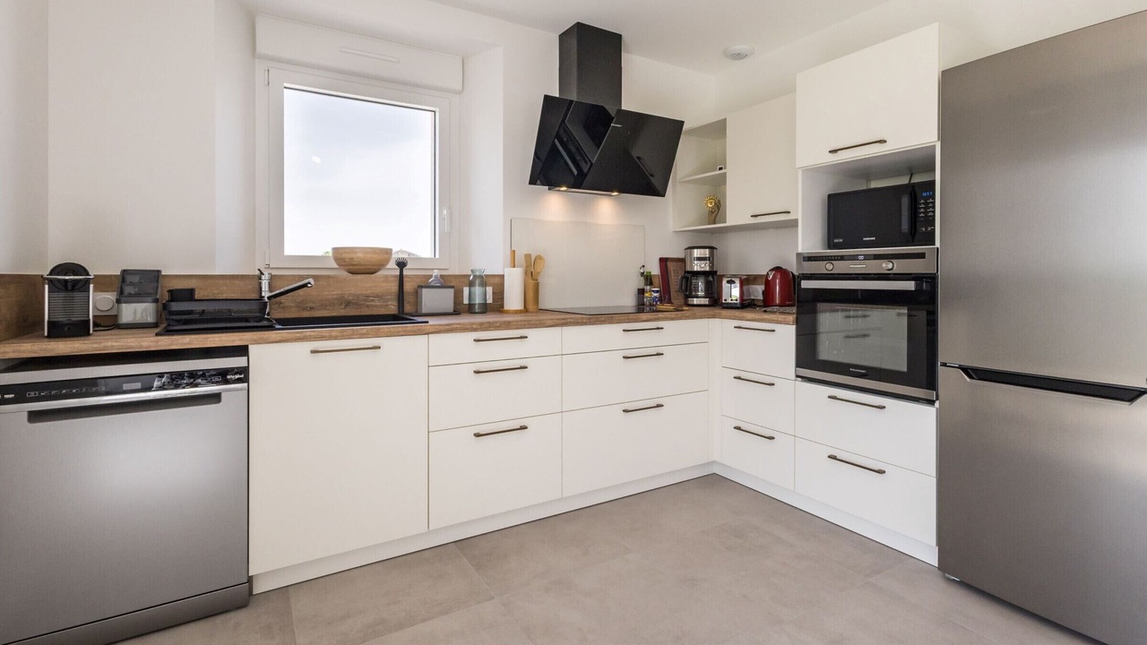 Photo of Kitchen in St-Meme-le-Tenu