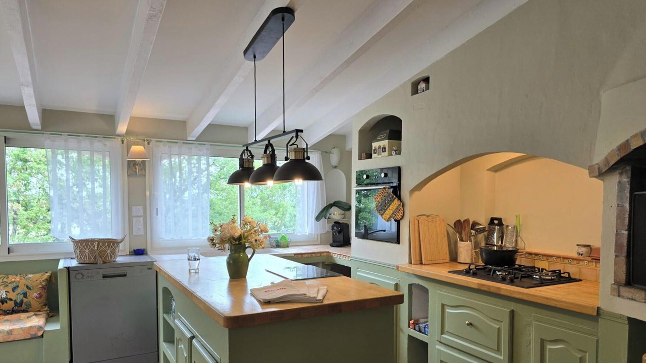 Photo of Kitchen in Monsaguel