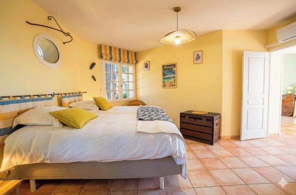 Photo of Bedroom in Ollioules