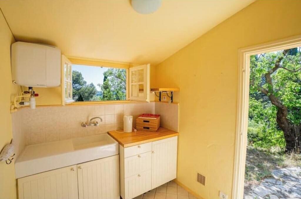 Photo of Bathroom in Ollioules