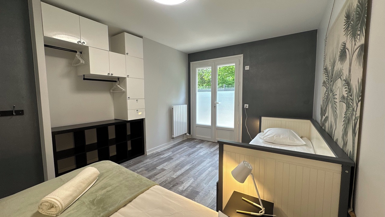 Photo of Bedroom in Villenave-d'Ornon