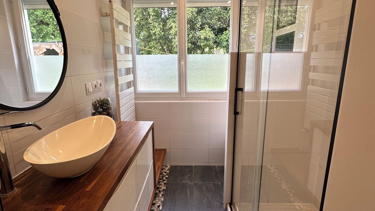 Photo of Bathroom in Villenave-d'Ornon