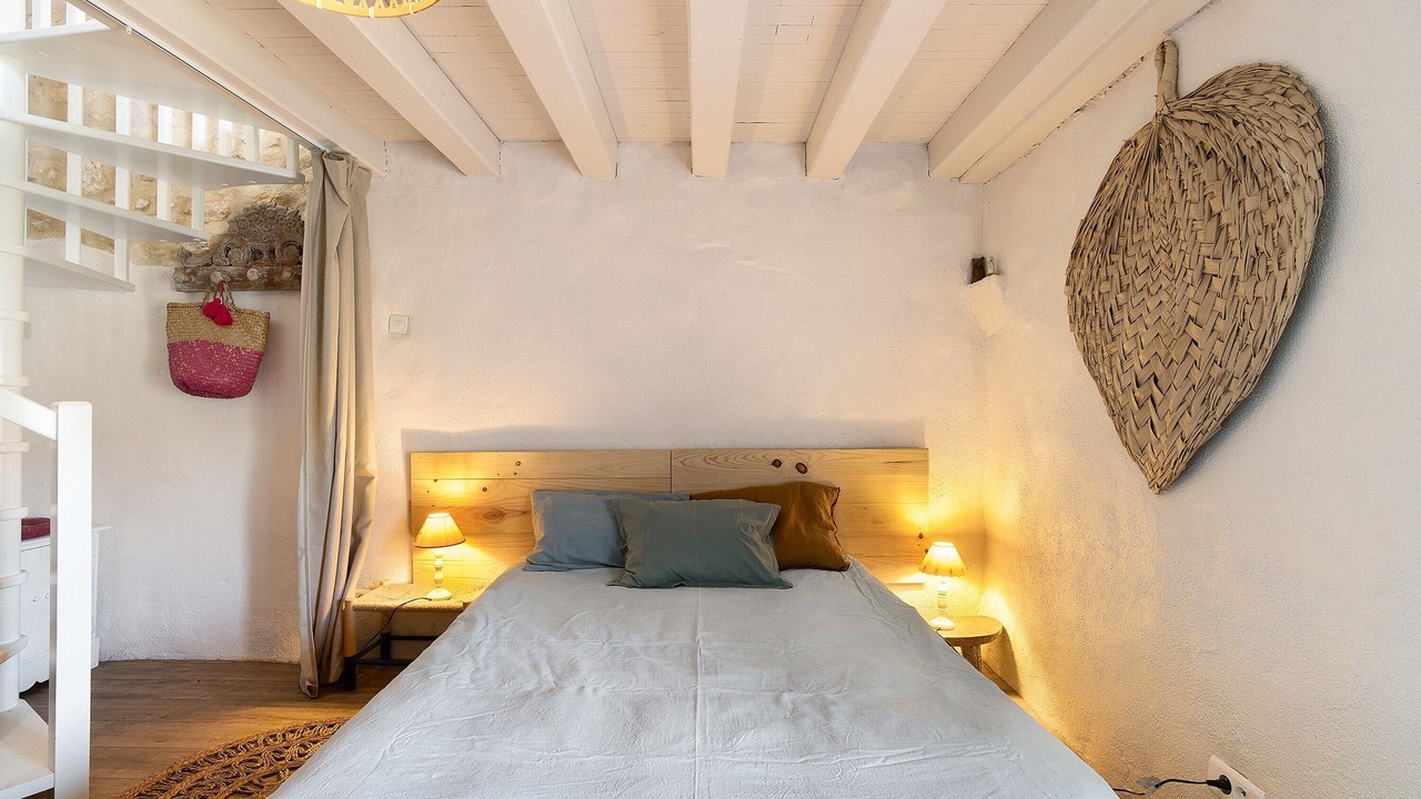 Photo of Bedroom in Cercles