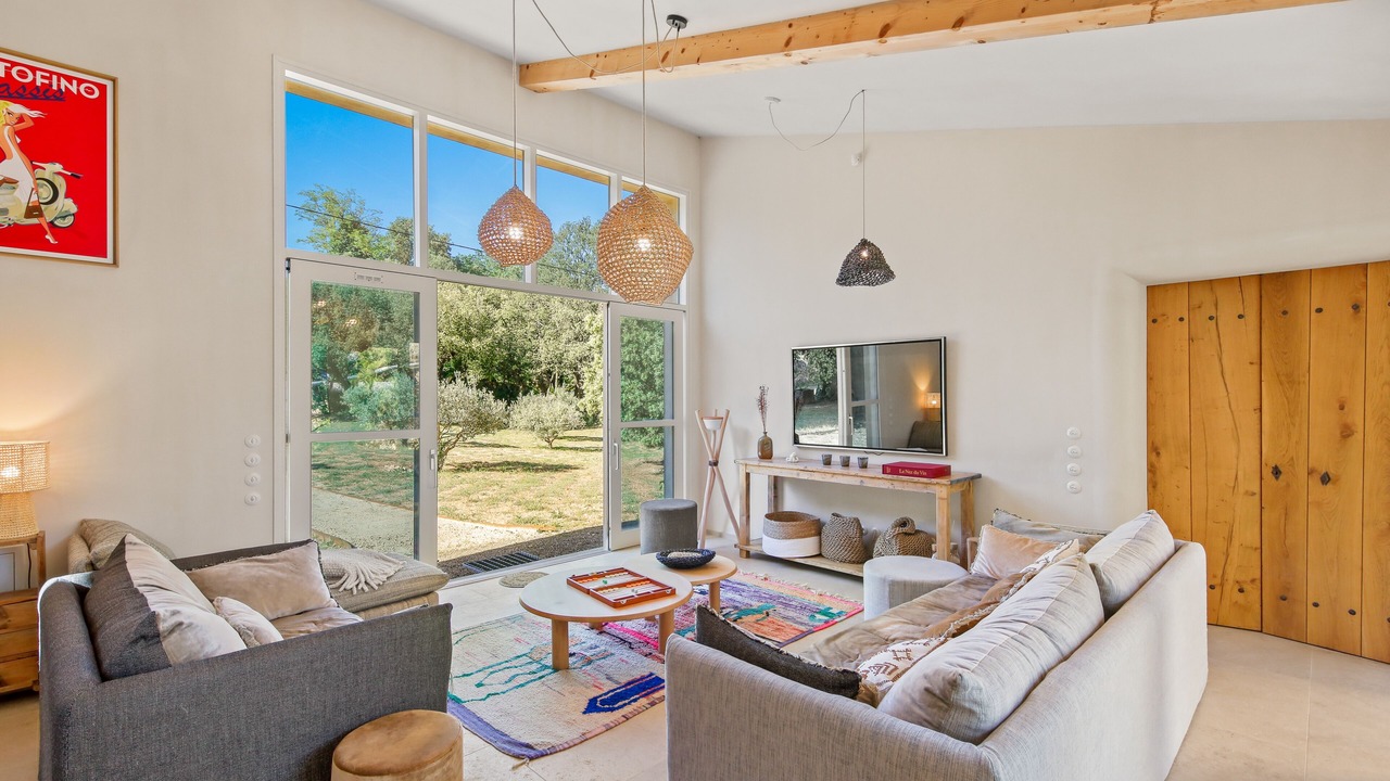 Photo of Livingroom in Meounes-les-Montrieux
