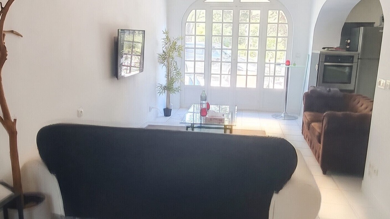 Photo of Livingroom in Montgivray