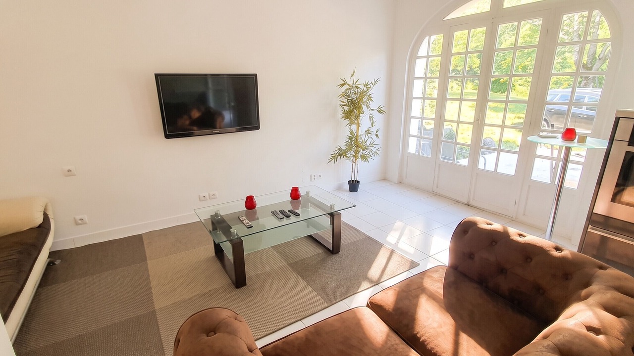 Photo of Livingroom in Montgivray