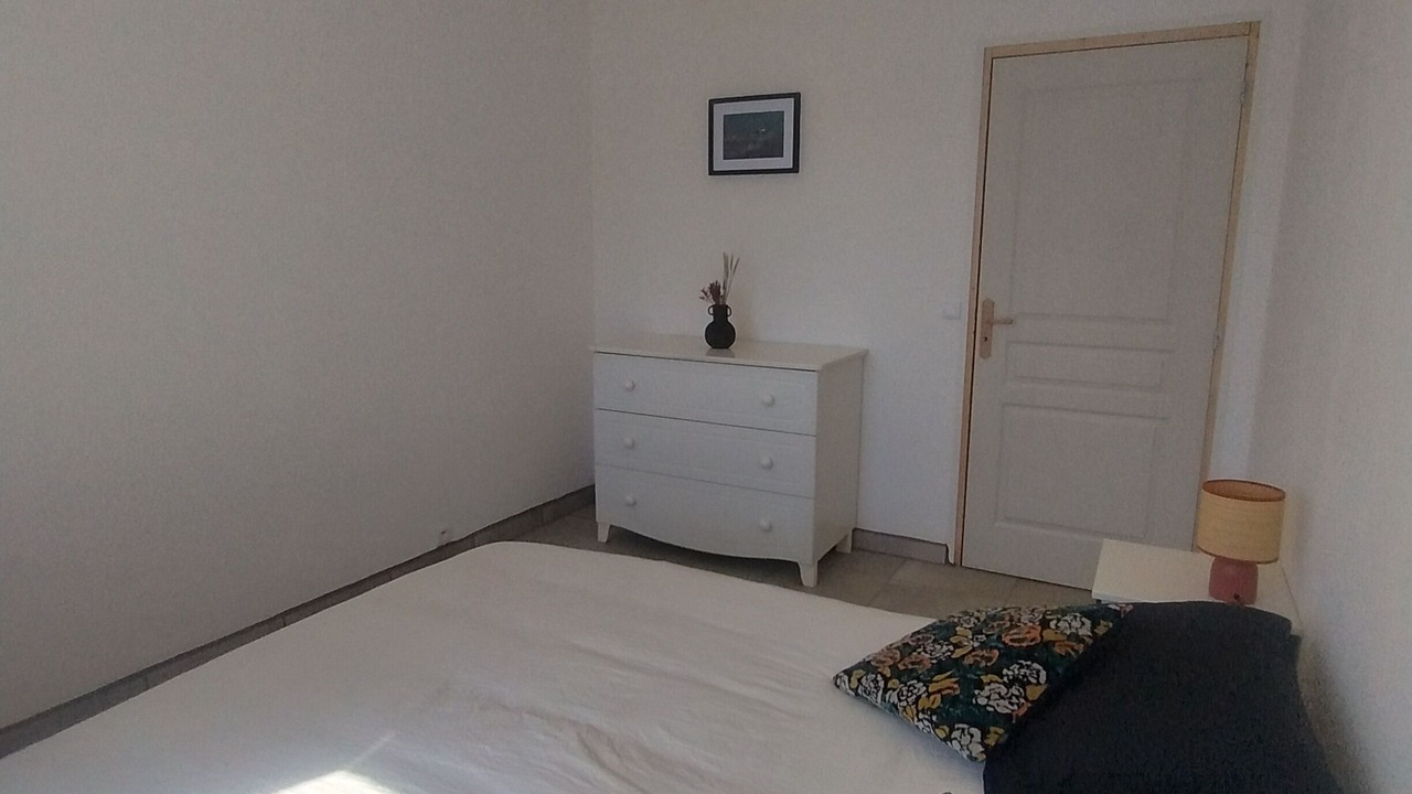 Photo of Bedroom in Gaillan-en-Medoc