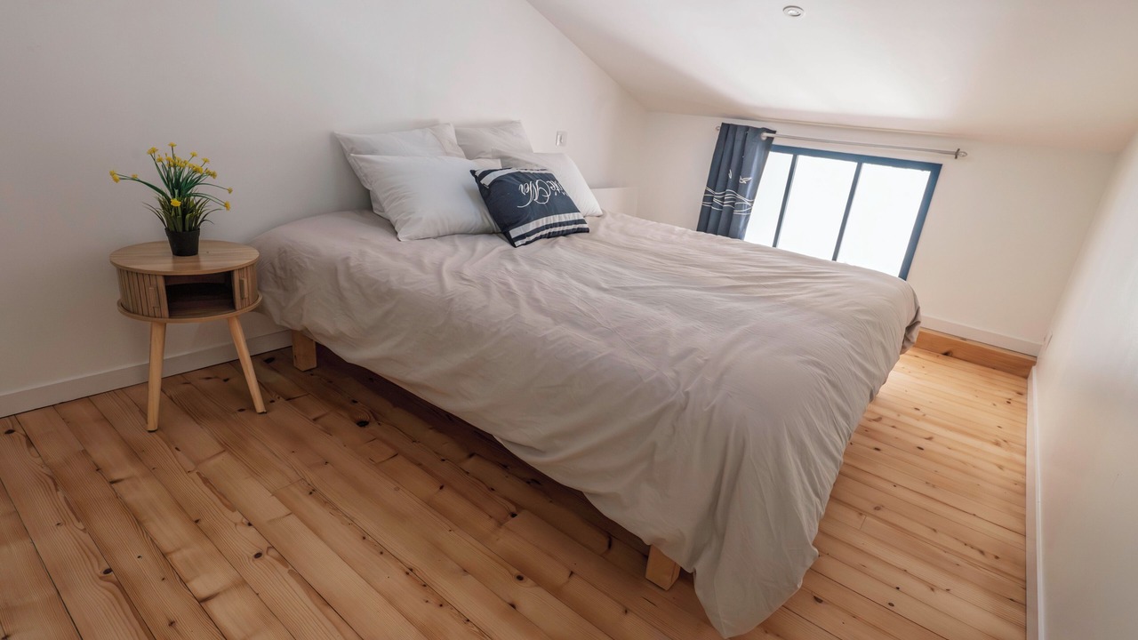 Photo of Bedroom in L'Eguille