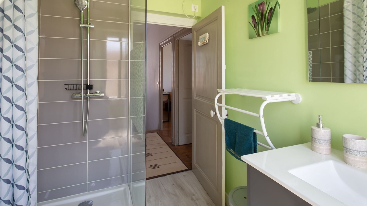 Photo of Bathroom in Cherac