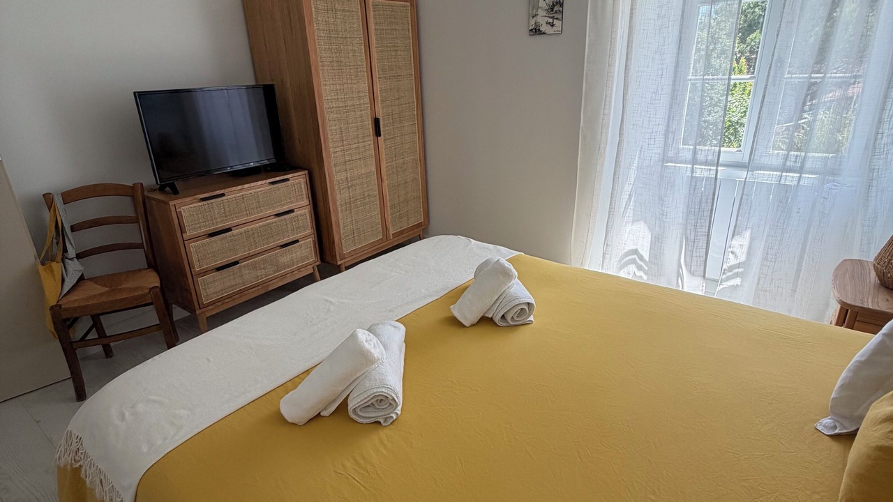 Photo of Bedroom in Mornac-sur-Seudre