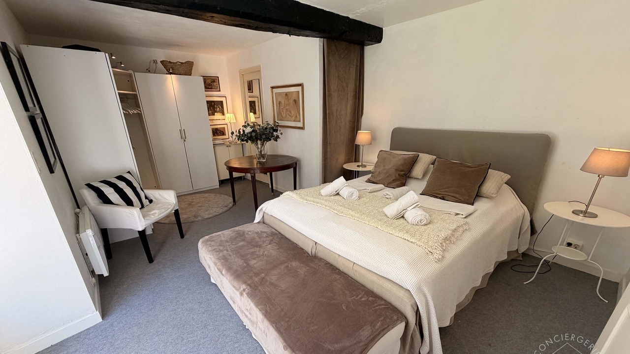 Photo of Bedroom in Bonnes