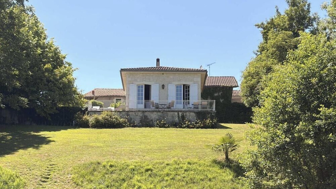 Photo of Outdoor in Bonnes