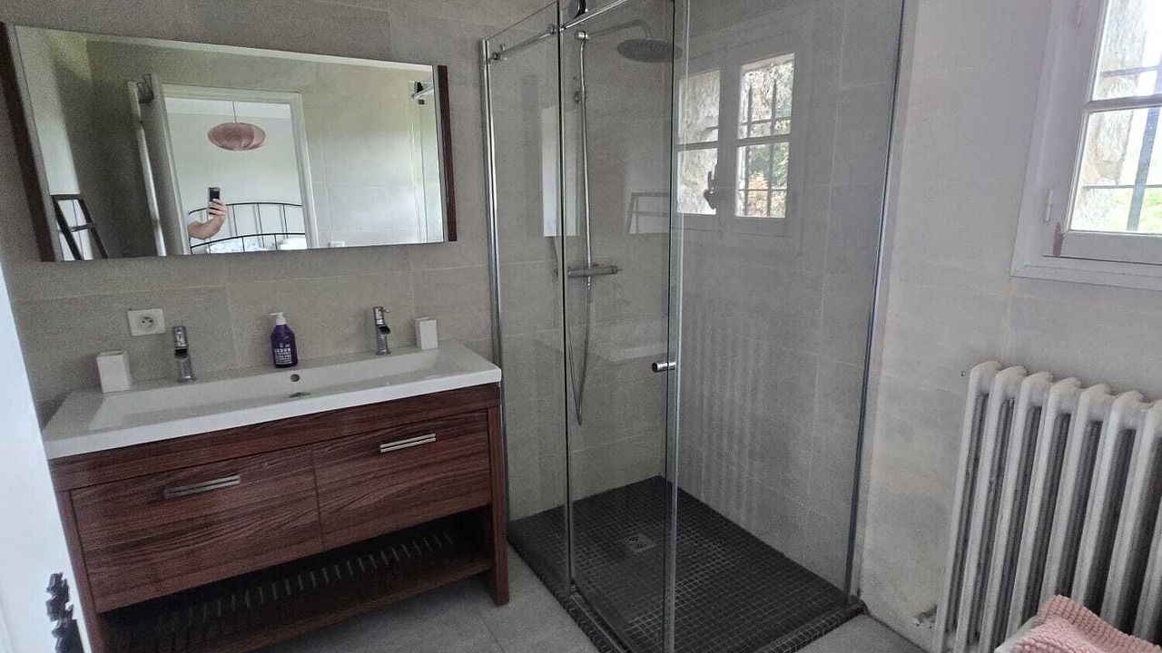 Photo of Bathroom in Valbonne