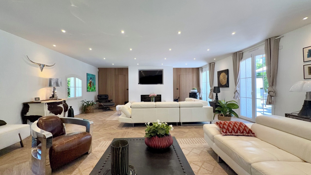 Photo of Livingroom in Sonnaz