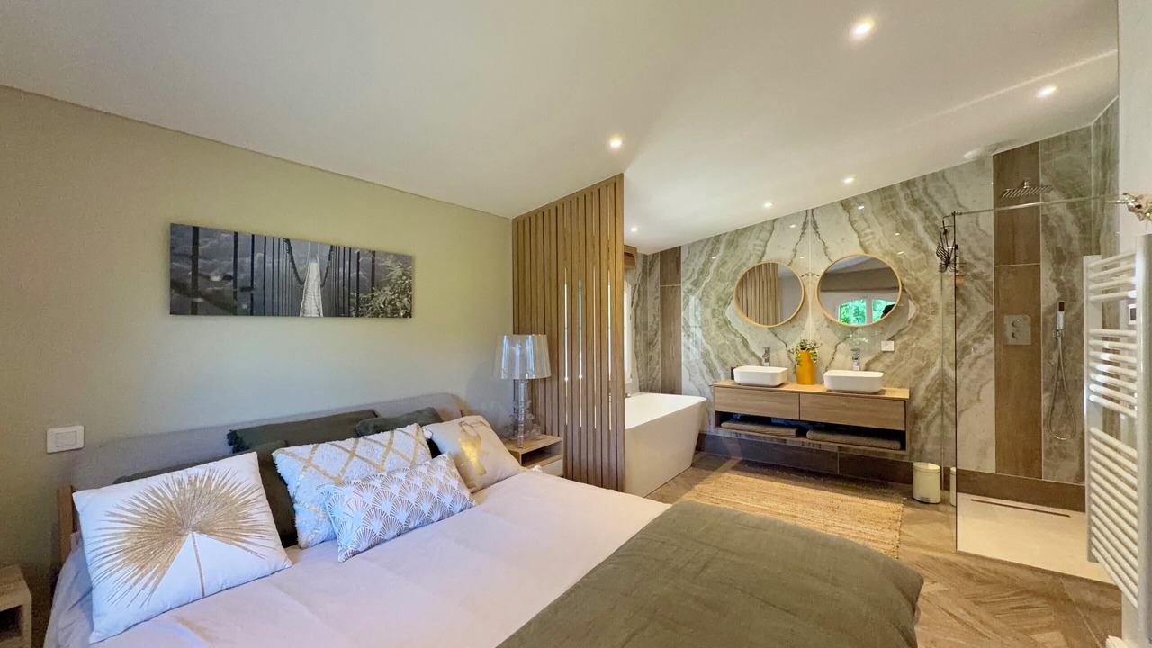 Photo of Bedroom in Sonnaz