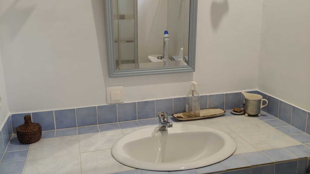 Photo of Bathroom in Saint-Pierre-d'Amilly