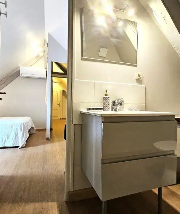 Photo of Bedroom in Saint-Pantaleon-de-Larche