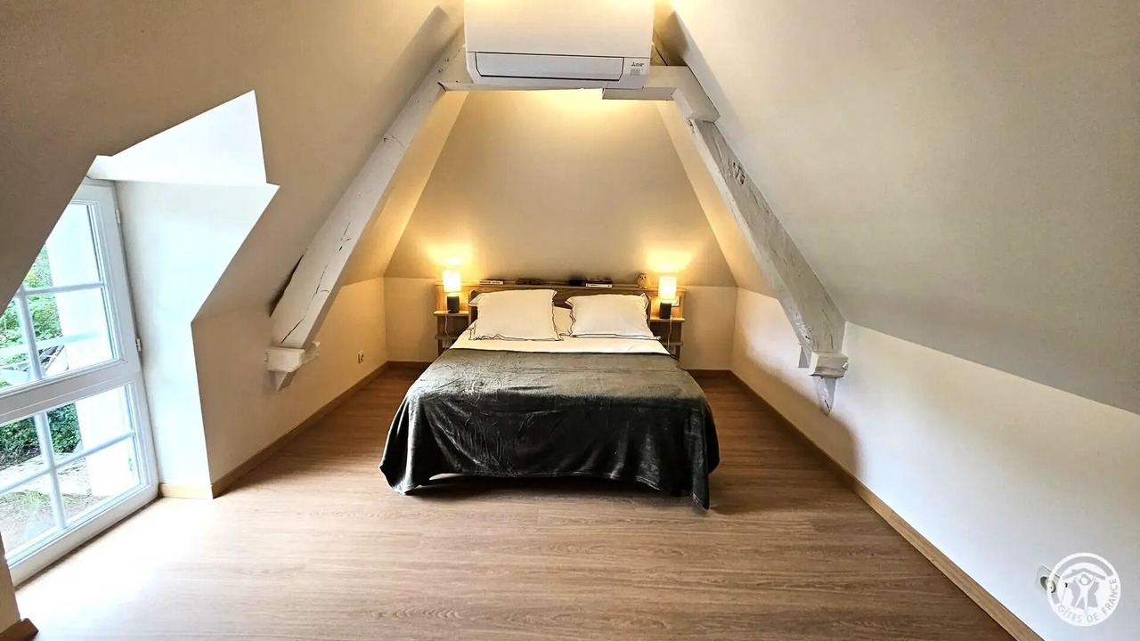 Photo of Bedroom in Saint-Pantaleon-de-Larche