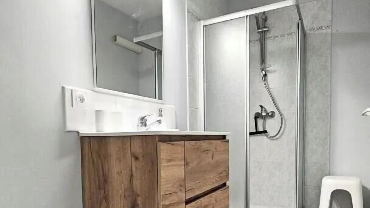 Photo of Bathroom in Saint-Pantaleon-de-Larche