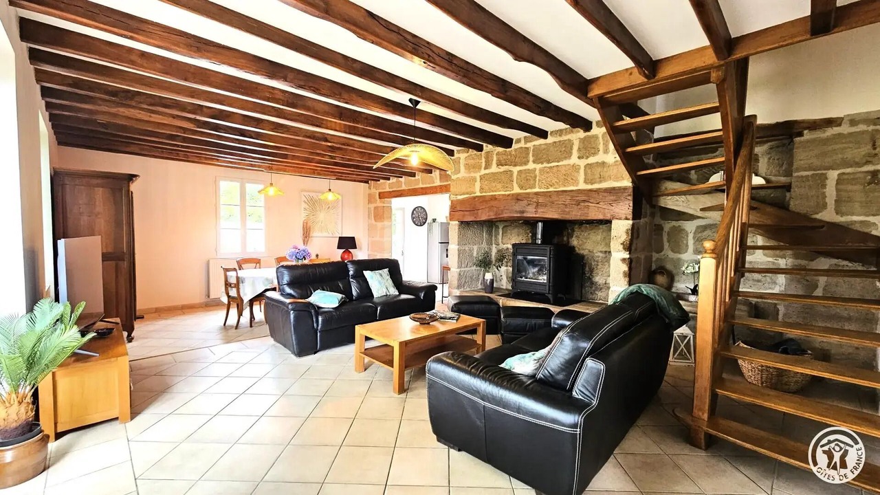 Photo of Livingroom in Saint-Pantaleon-de-Larche