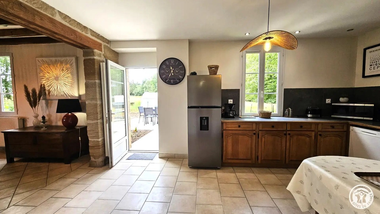 Photo of Kitchen in Saint-Pantaleon-de-Larche