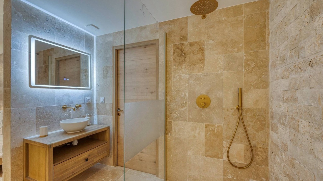 Photo of Bathroom in Saint-Martin-d'Heres