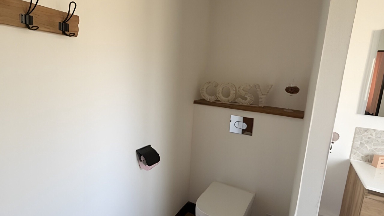 Photo of Bathroom in Bugeat