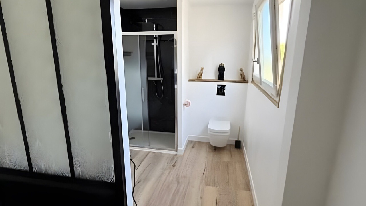 Photo of Bathroom in Bugeat