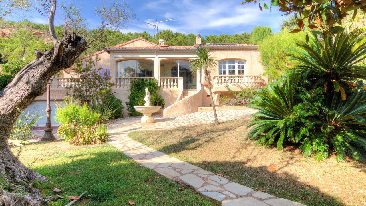 Photo of Outdoor in Antheor