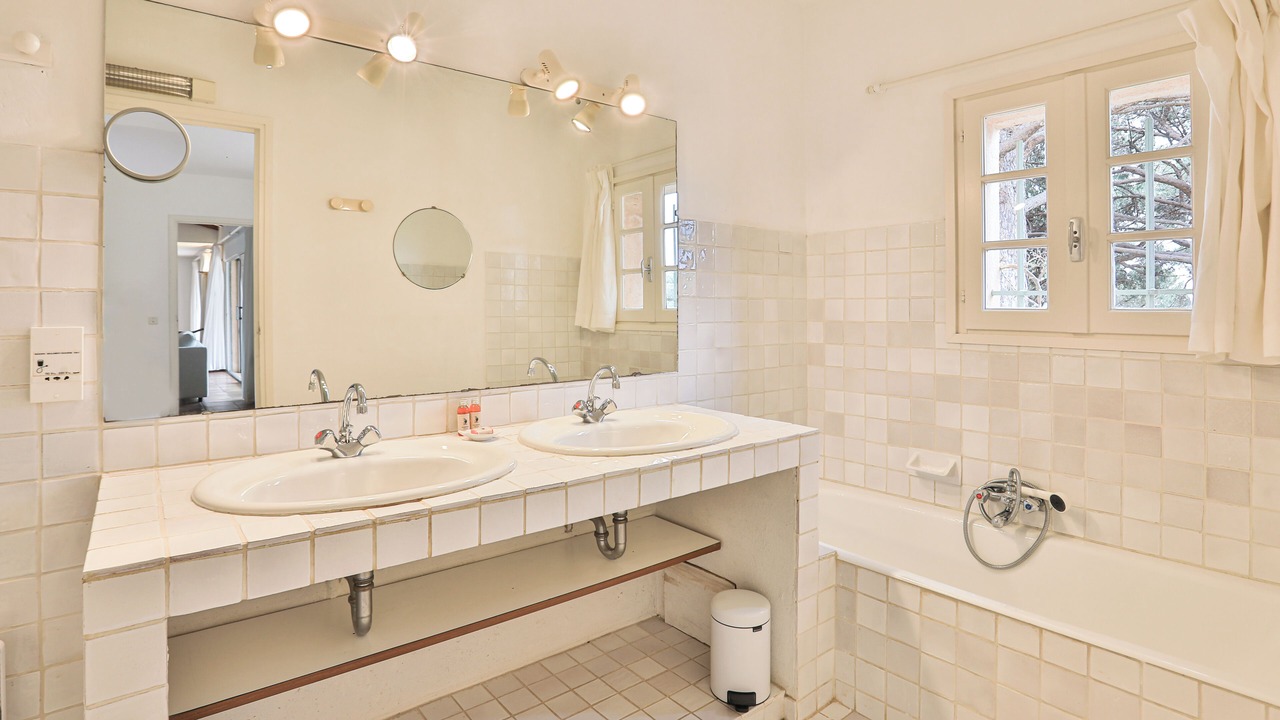 Photo of Bathroom in La Croix-Valmer